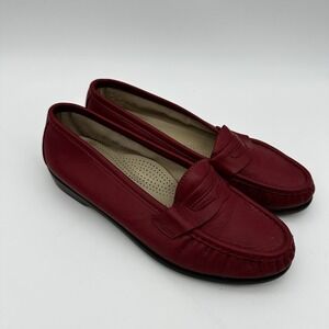 Sas wink Red Leather Tripad Comfort Womens MOC penny loafers‎ Size 6 EUC